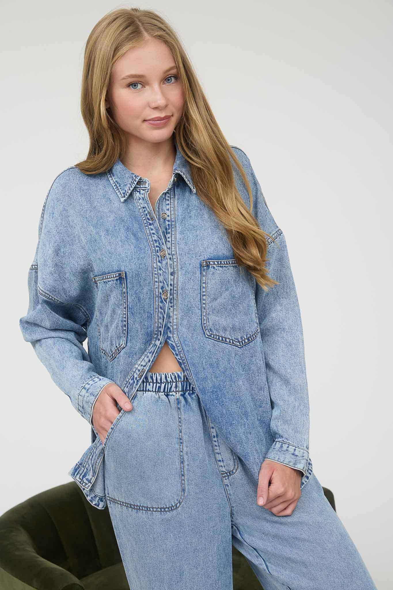 WASHED CHAMBRAY BUTTON DOWN LONG SLEEVE SHIRT